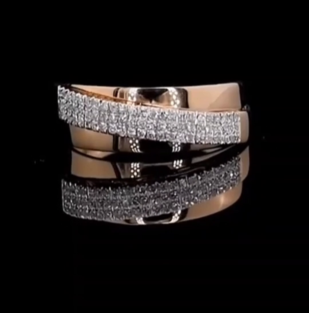 Velvet Arc Diamond Ring